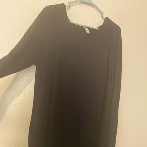 Long sleeve, long black dress with pockets